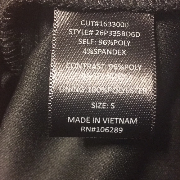 🎉HPx3🎉Ash & Violet Romper NWT 🌺 - Picture 8 of 8